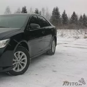 Аренда авто новая Toyota Camry 2012 с водителем