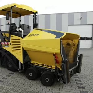 Bomag BF300P-асфальтоукладчик