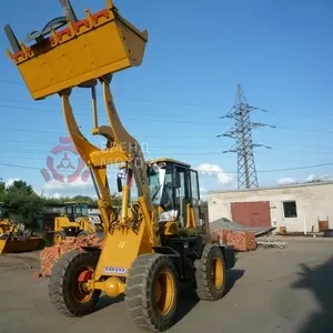 продается фронтальный калесный погрузчик YiGong ZL30