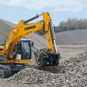 Запасные части экскаватора Liebherr R926