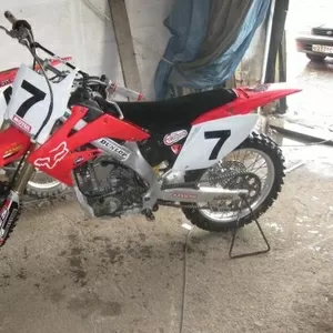   Продам мотоцикл кроссовый HONDA CRF250R