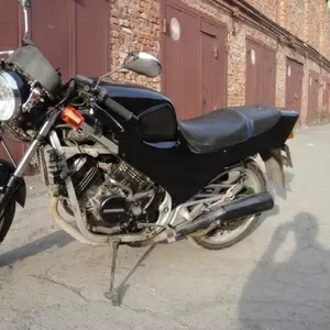 Продам Honda VT250F