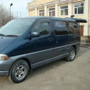   Toyota GRANVIA 