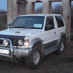 Mitsubishi Pajero,  Внедорожник.