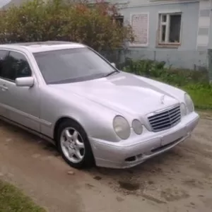 Продам автомобиль Mercedes-Benz E200 