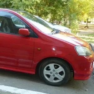 Продам Daihatsu YRV,  2000 год турбо,  1, 3 панорамная крыша