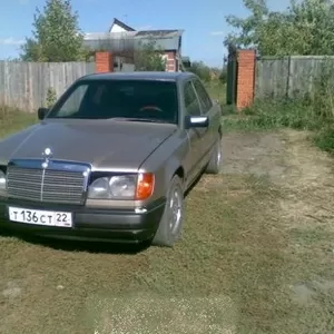 Продаю или меняю MERCEDES_BENZ 300E 1989г.в. 